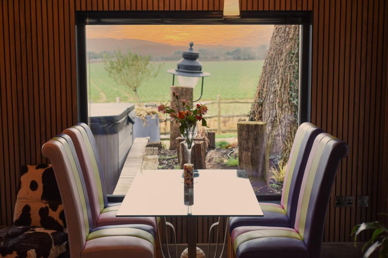 Air Maison - The Cow Shed Wow Factor Countryside Retreat Westbourne  Exterior photo