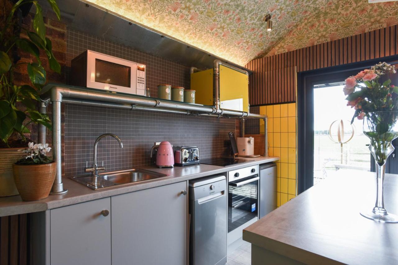 Air Maison - The Cow Shed Wow Factor Countryside Retreat Westbourne  Exterior photo